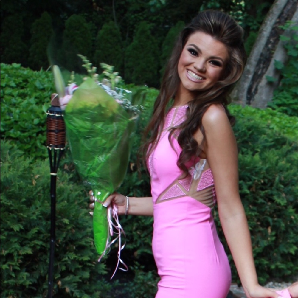 Meet your Posher, Wallace